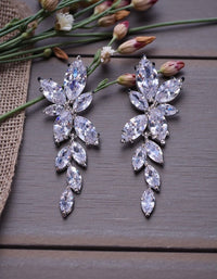 Whispering Breeze Earrings detail 4